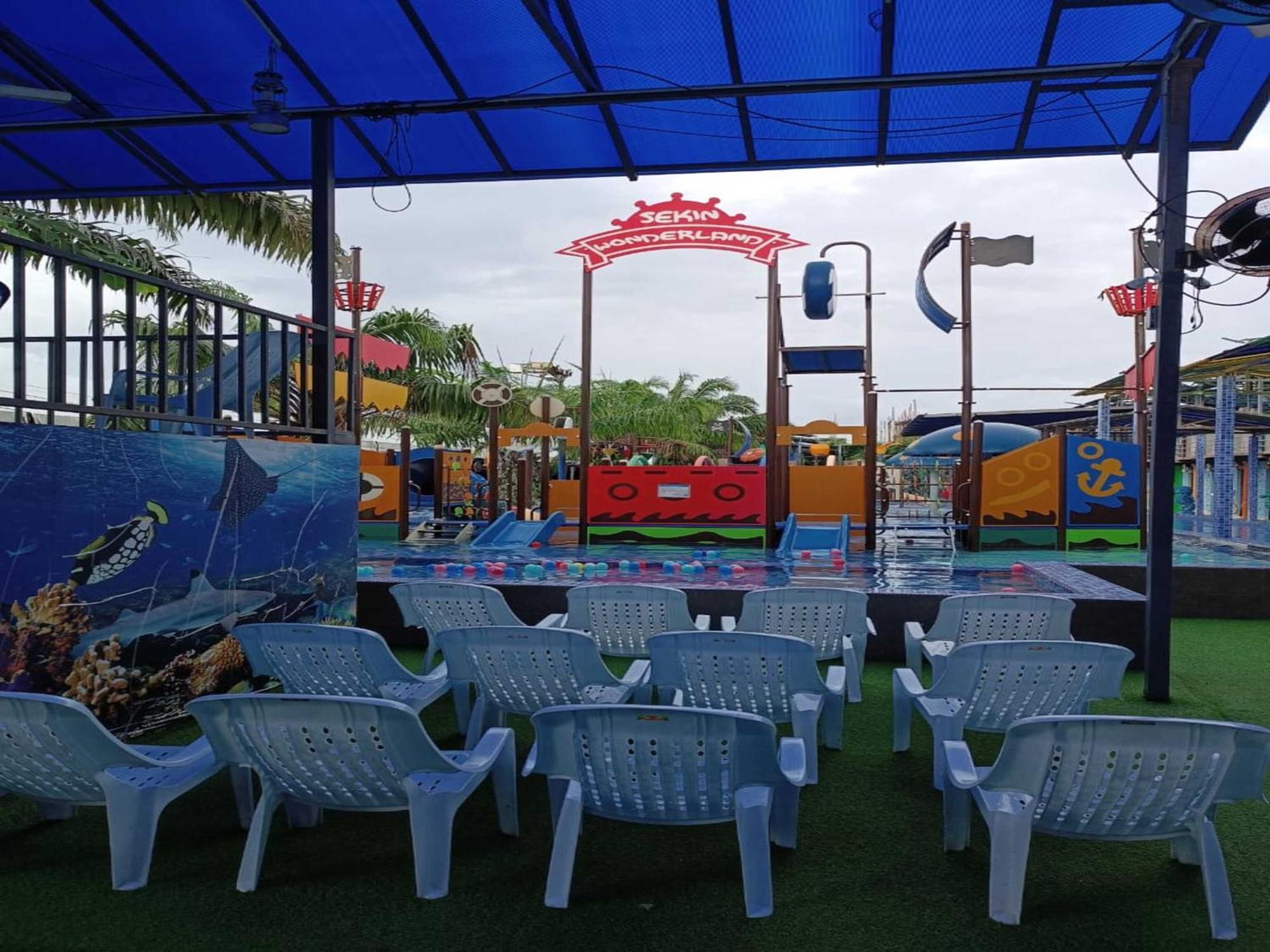 Oyo 89849 Sekin Hotel And Resort Kuala Selangor Eksteriør billede