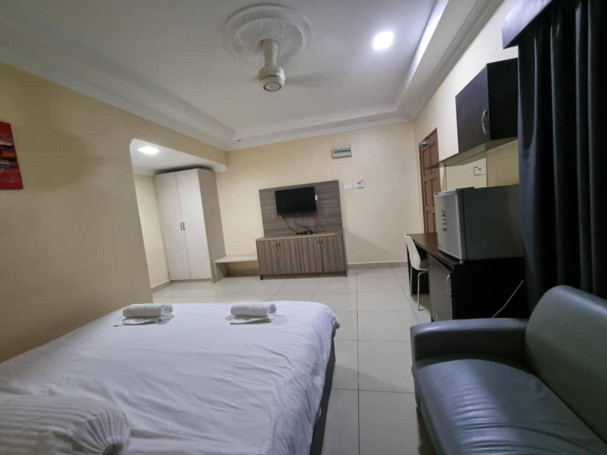 Oyo 89849 Sekin Hotel And Resort Kuala Selangor Eksteriør billede