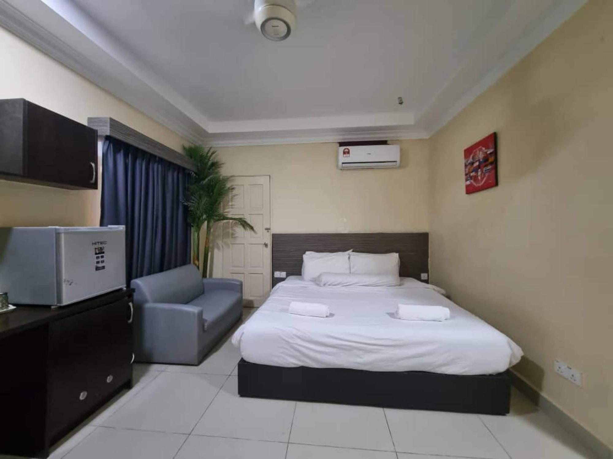 Oyo 89849 Sekin Hotel And Resort Kuala Selangor Eksteriør billede